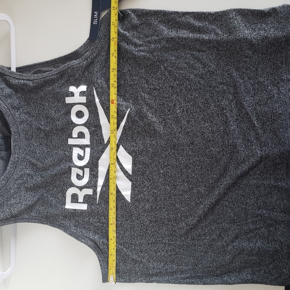 Womens Reebok workout tank top heathered black sz M slit on back - Picture 3 of 5